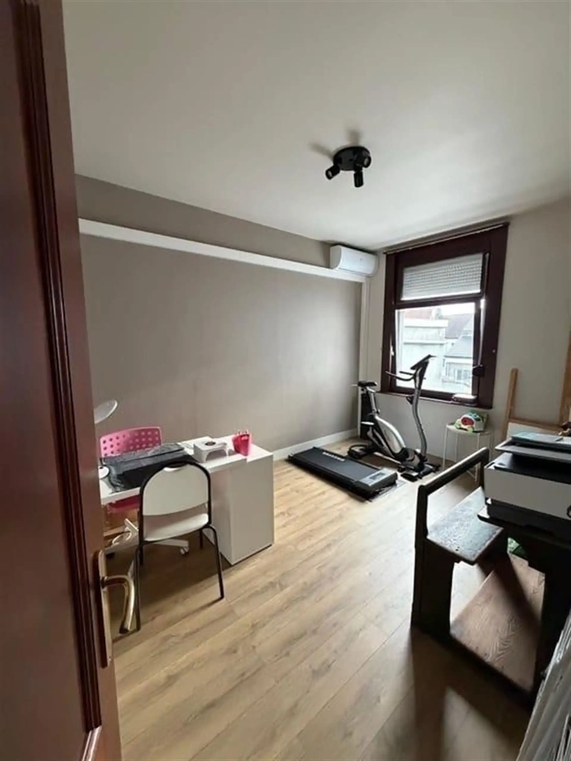 Ruime woning met zonnige tuin! foto 13