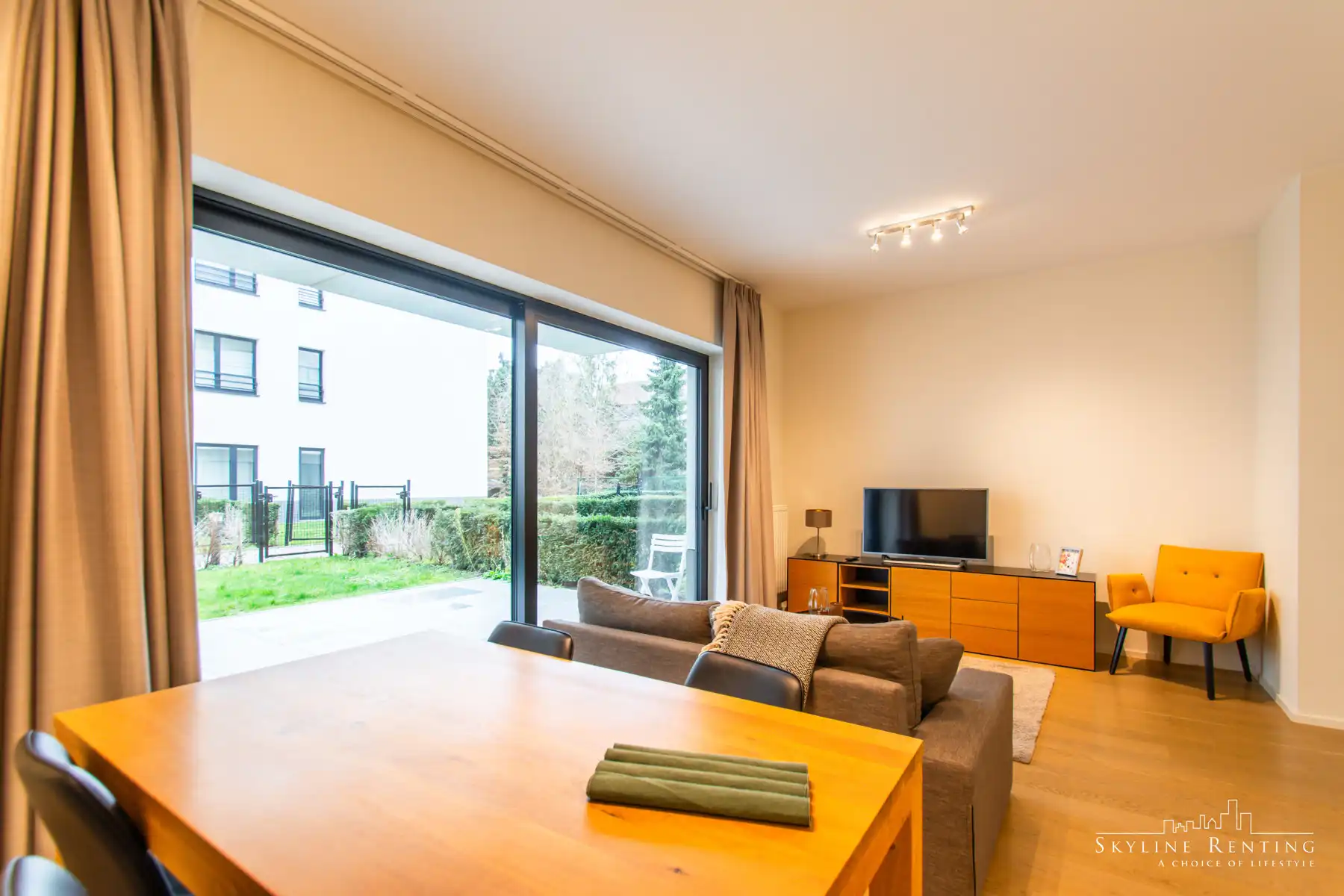 LICHTRIJK - 1 kamer appartement met terras (NAVO area) foto 3