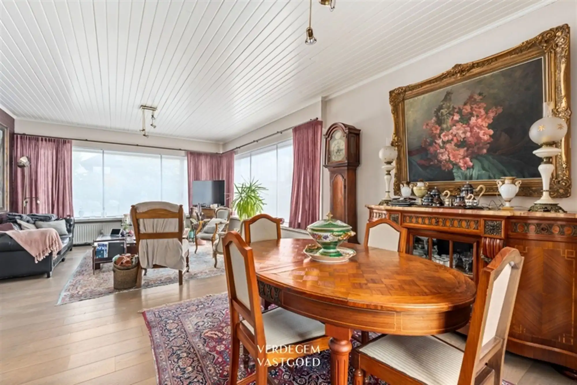 Vrijstaande woning met 3 slaapkamers op ruim perceel van 1207m² foto 6