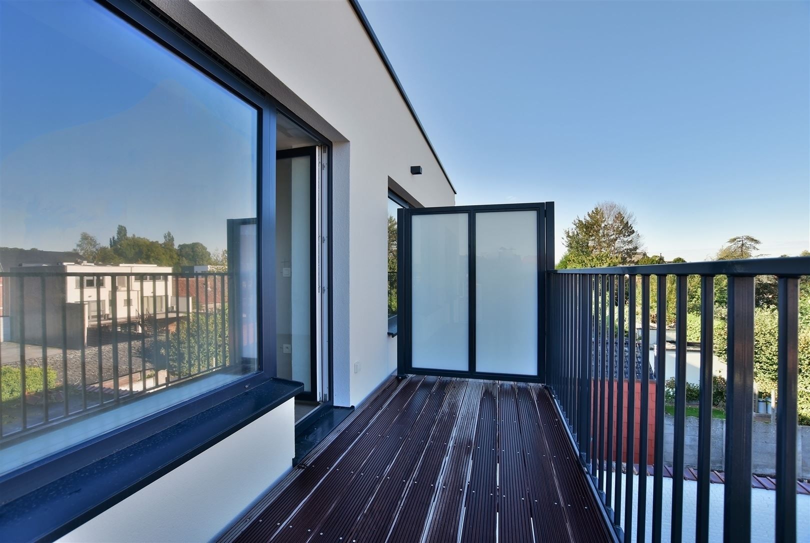 Prachtig dakappartement met terras, gelegen in het hartje van Sint-Gillis-Dendermonde. foto 16