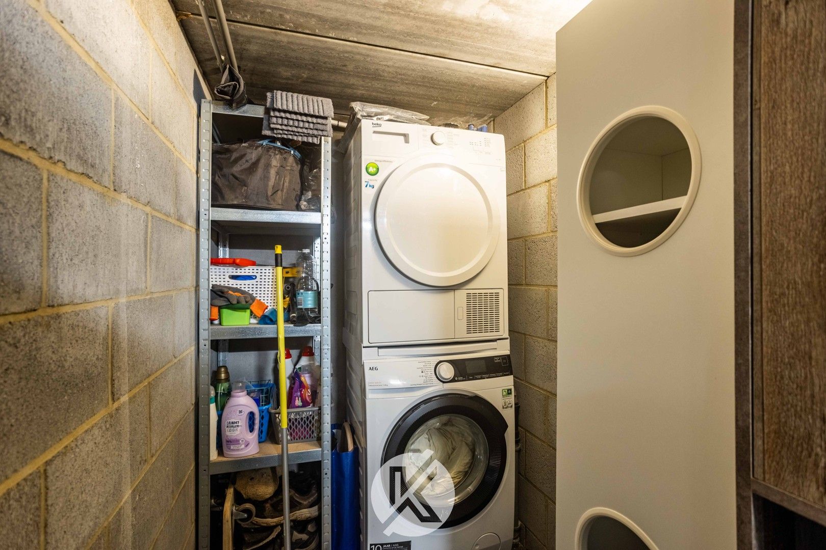 Smaakvol gelijkvloers appartement met tuin foto 13