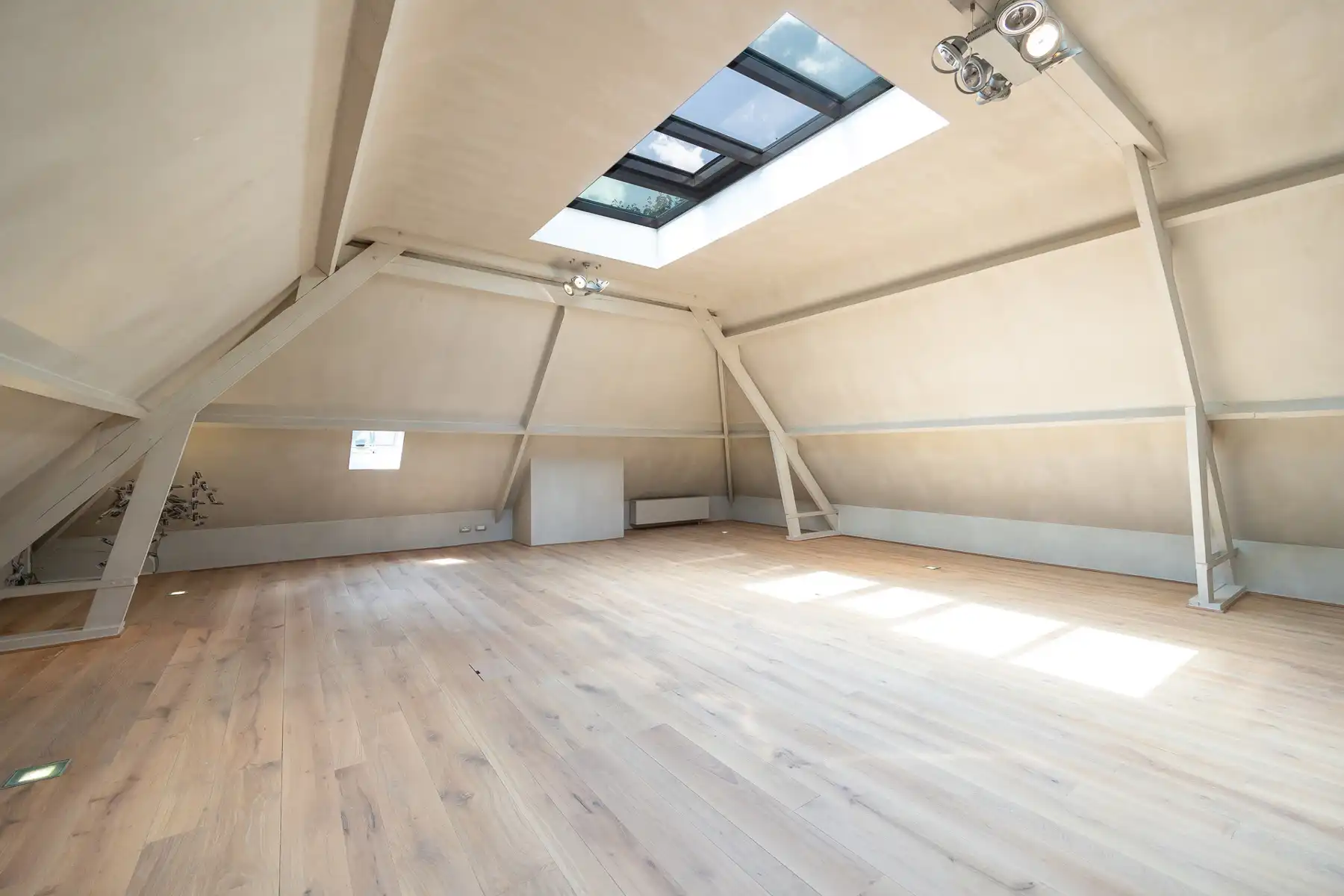 "VLASSAK-VERHULST" VILLA OP TOPLOCATIE foto 19