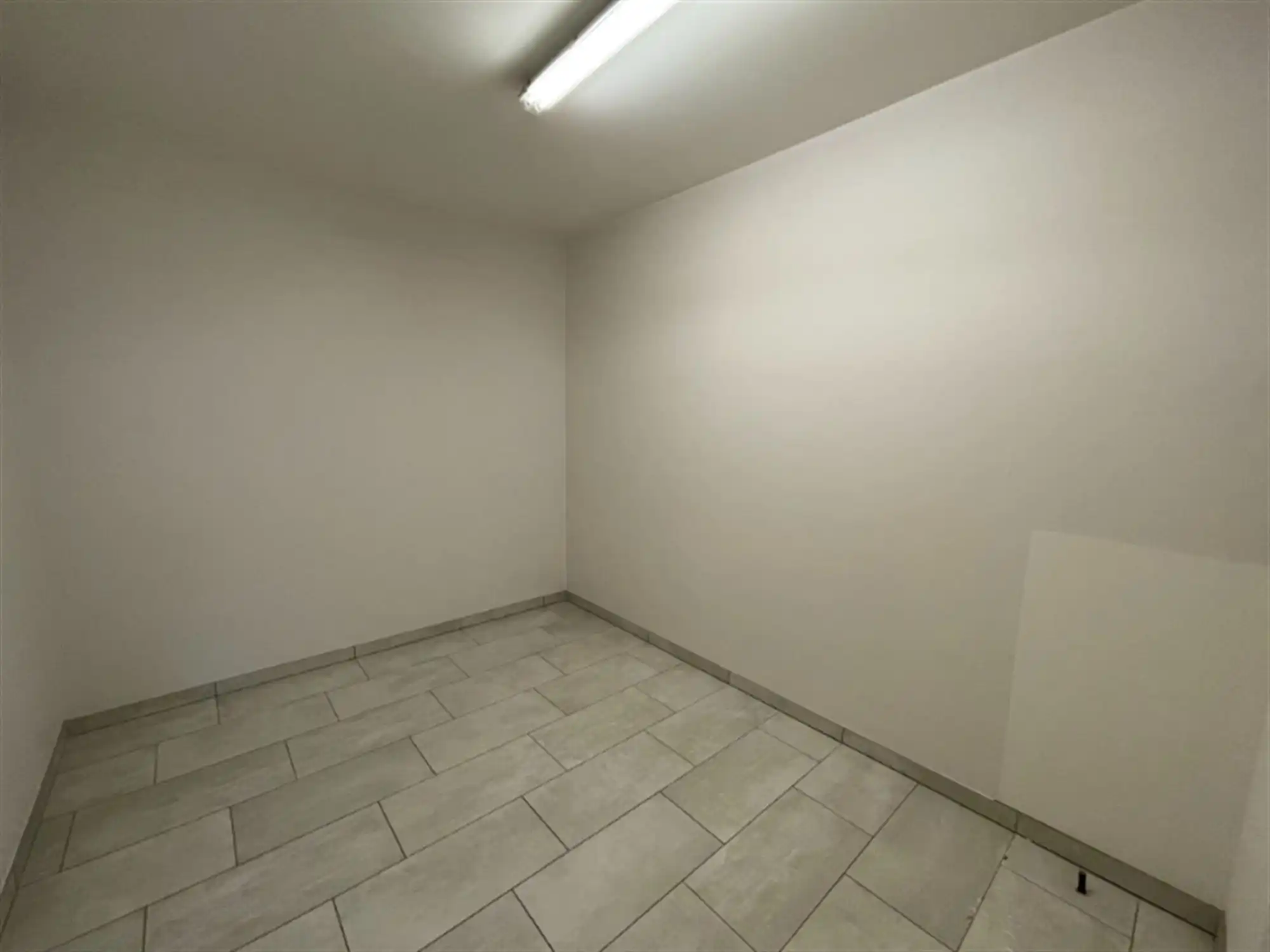 Handelspand met parking foto 11