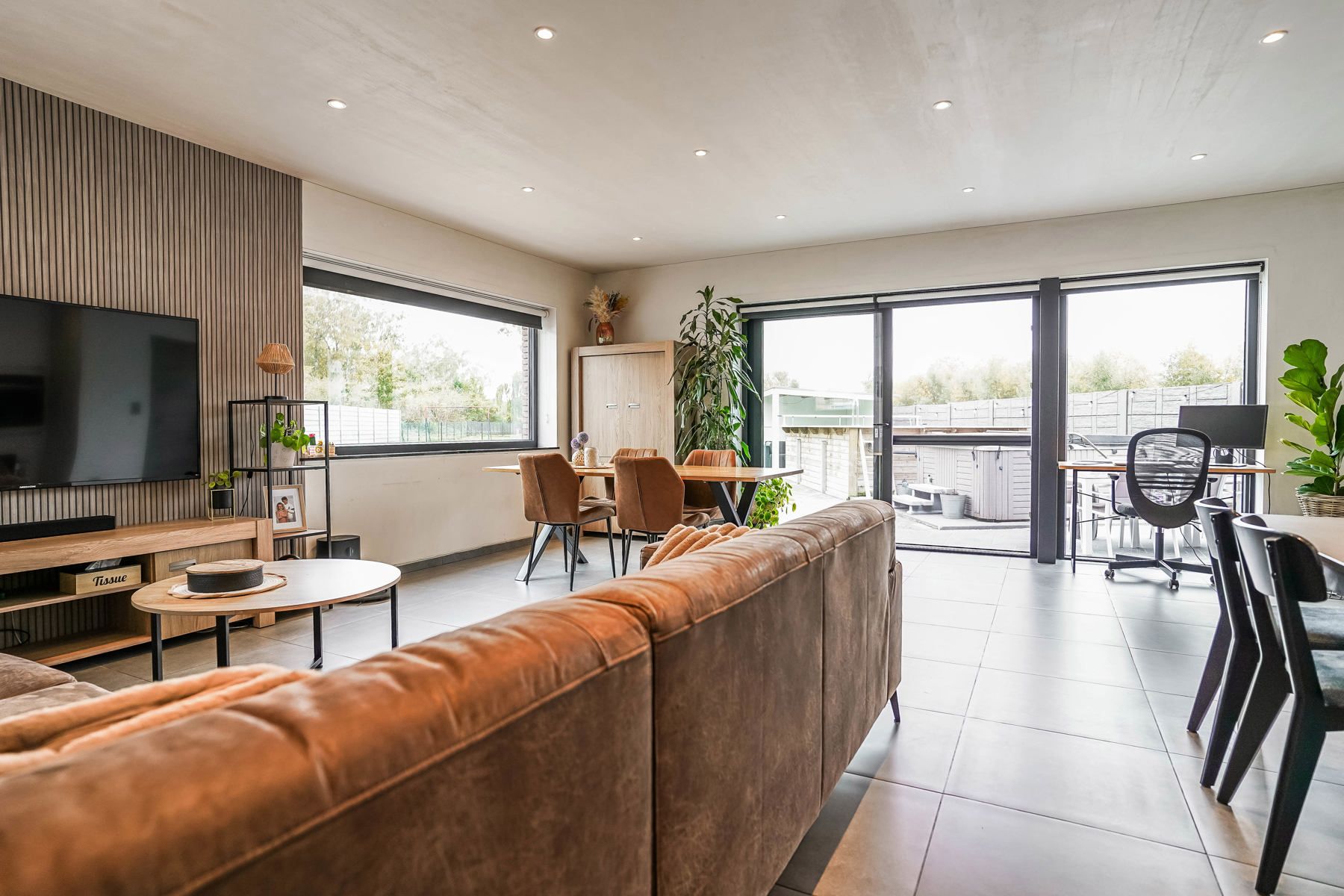 Perfect instapklare, volledig gerenoveerde woning met alle comfort te Kapelle-op-den-Bos foto 7