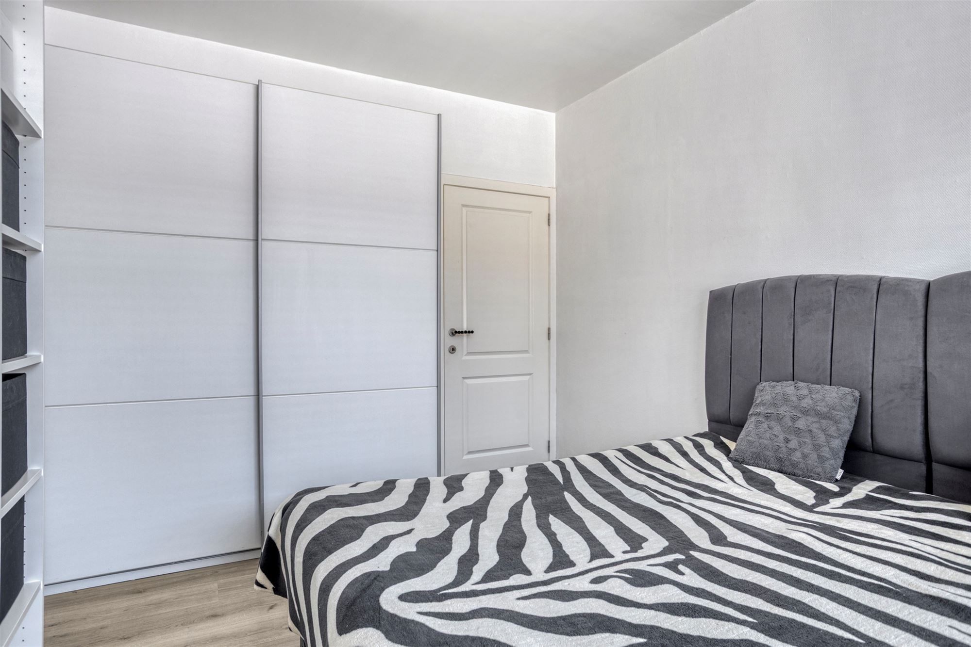 Gelijkvloers appartement met zonnige tuin (80m²) in Wilrijk foto 17