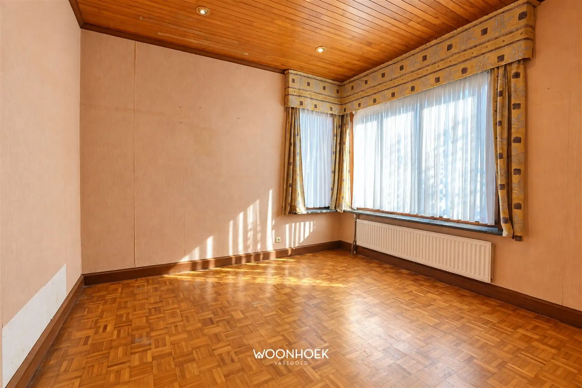 Vrijstaande bungalow met zonnige tuin op toplocatie foto 10