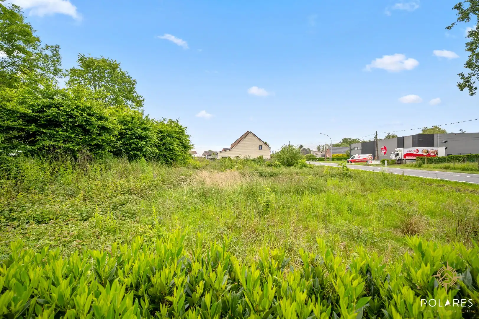 Ruime open bebouwing met grote tuin op perceel van 1790m² in Heist-op-den-Berg met oostelijke oriëntatie foto 2