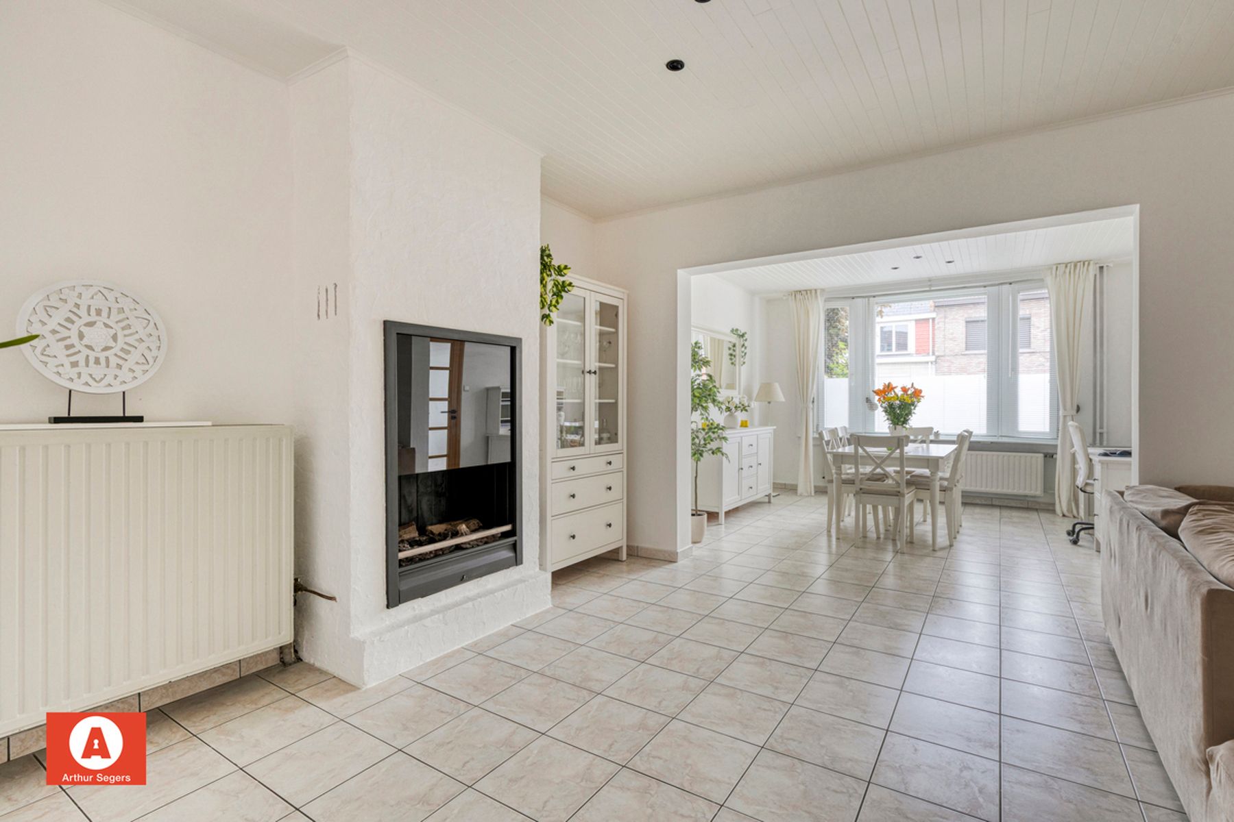 Instapklare woning op centrale liggig foto 6