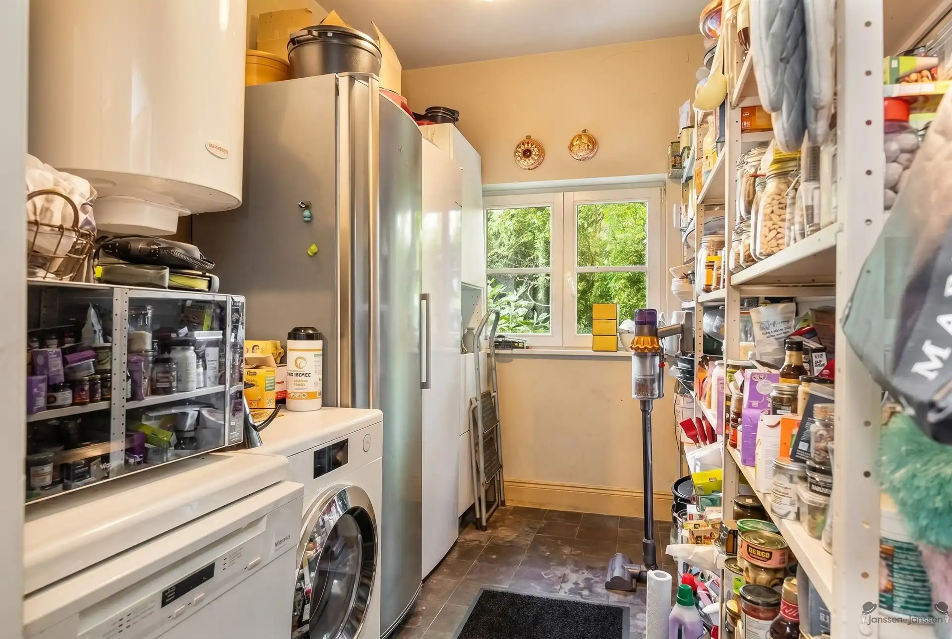 Karaktervolle woning met prachtige tuin  foto 19