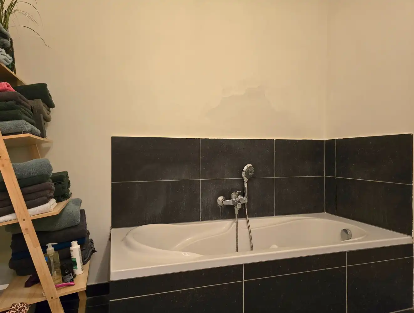 TE KOOP : instapklaar duplex-appartement met ruim terras en autostaaplaats te Heusden-Zolder foto 16