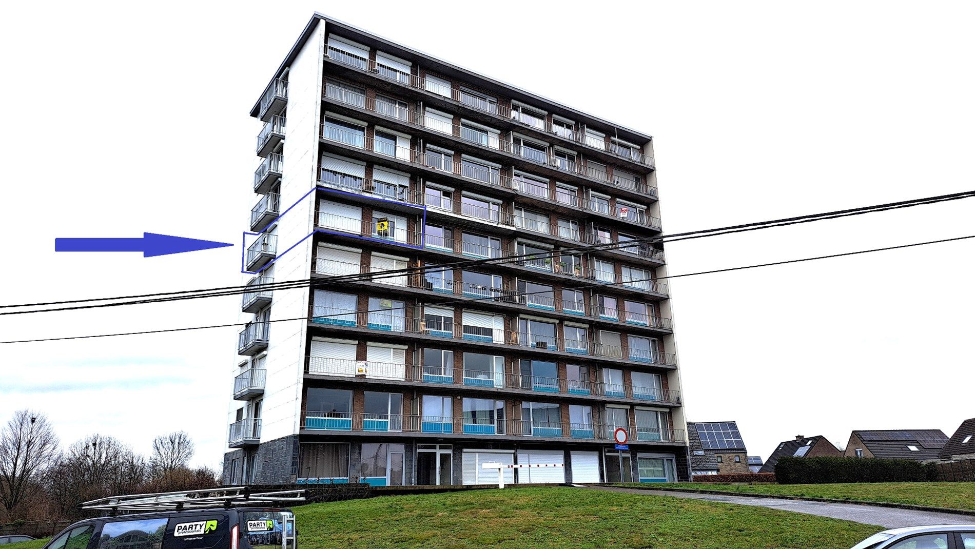 Instapklaar appartement met 2 slaapkamers, garage en kelder foto 1