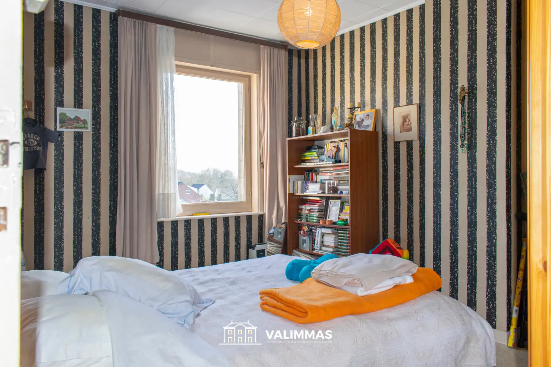 Goed onderhouden rijwoning met terras, tuinhuis en garage... foto 14