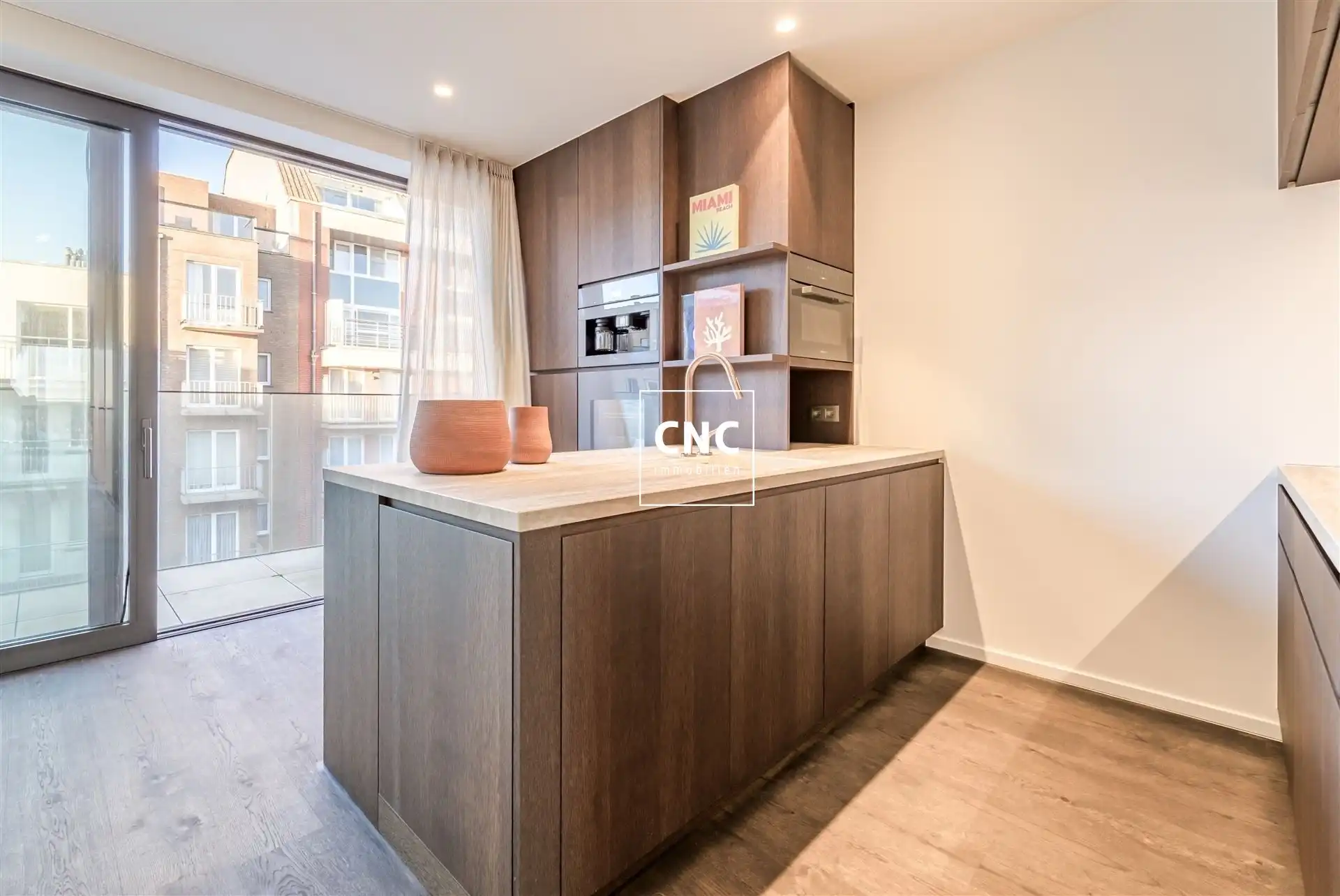 Exceptioneel nieuwbouw duplex-appartement in het hart van het Zoute met prachtig zicht op de typische Zoute-gevels foto 12