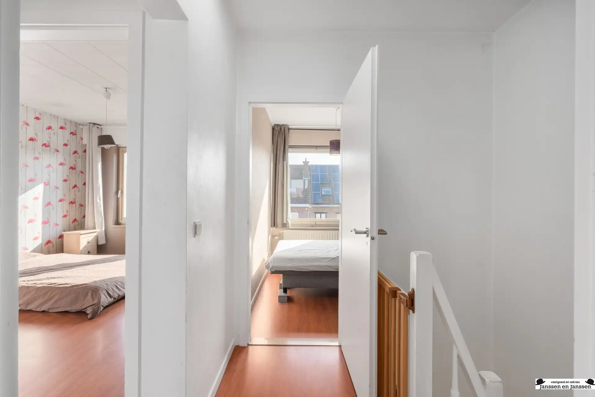 Op te frissen bel-etage met zonnige tuin te Ekeren foto 9