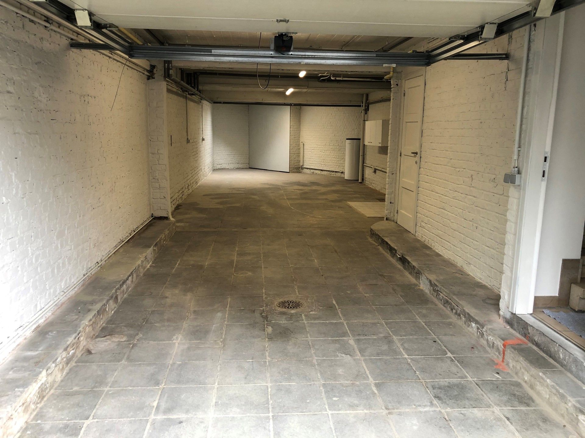 Volledig gerenoveerde bel-etage met ruime garage en terras foto 24