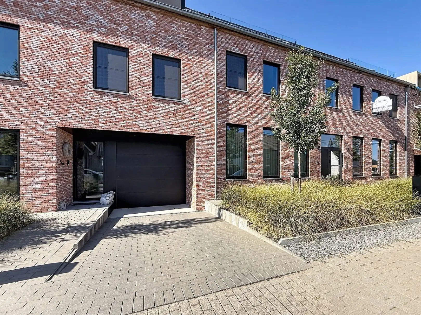 Appartement met 2 slpks, terras, autostaanplaats foto 33