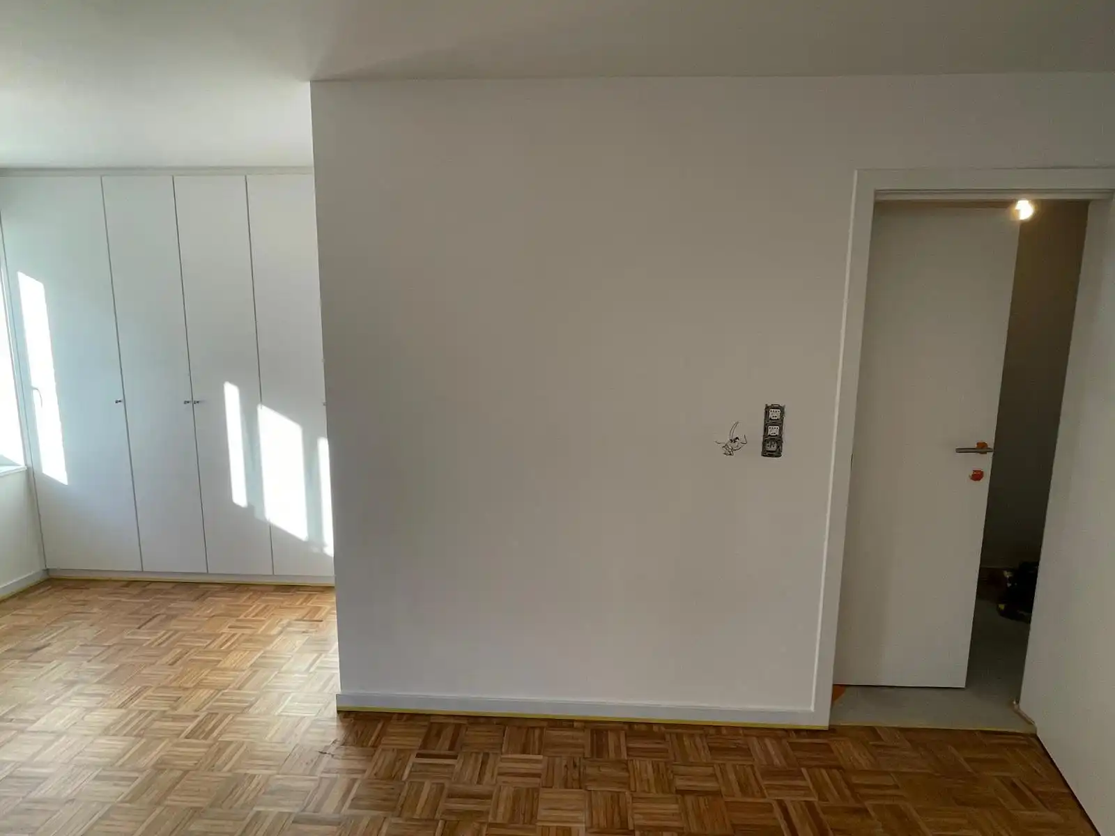 Gelijkvloers appartement met 2 slaapkamers in het centrum. foto 4