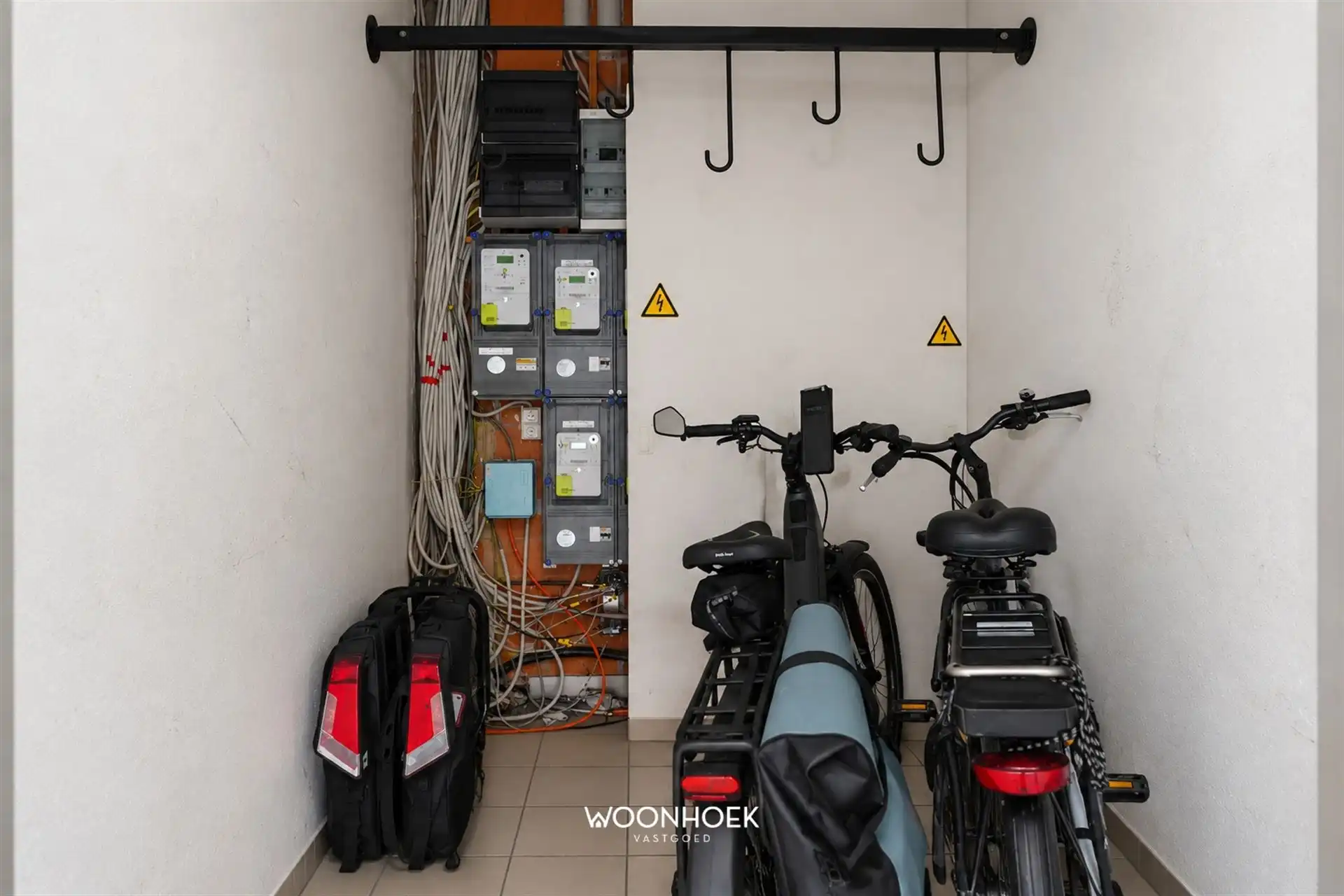 Instapklaar 2-slpk appartement met terras en staanplaats foto 18