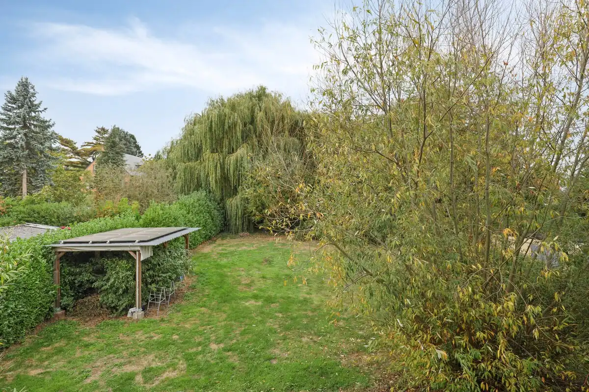 Energiezuinige, moderne villa op een perceel van net geen 24 are foto 3