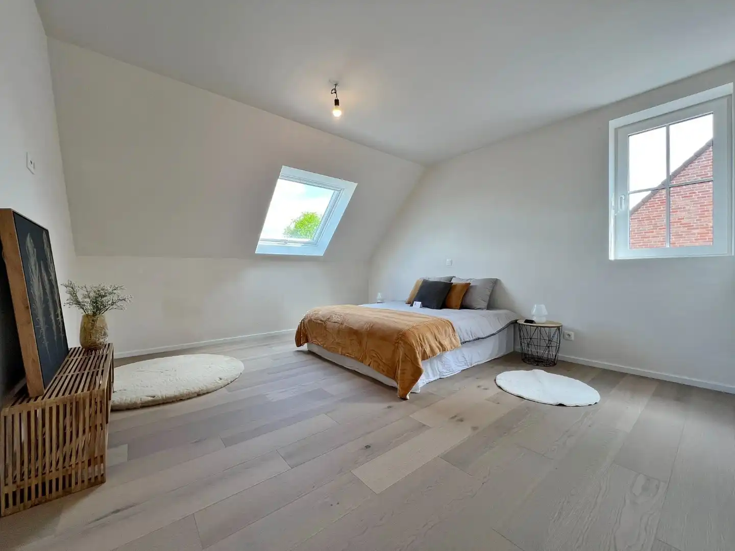 Halfopen karaktervolle nieuwbouwwoning met dubbele garage en tuin. ( 6%btw mogelijk ) foto 19