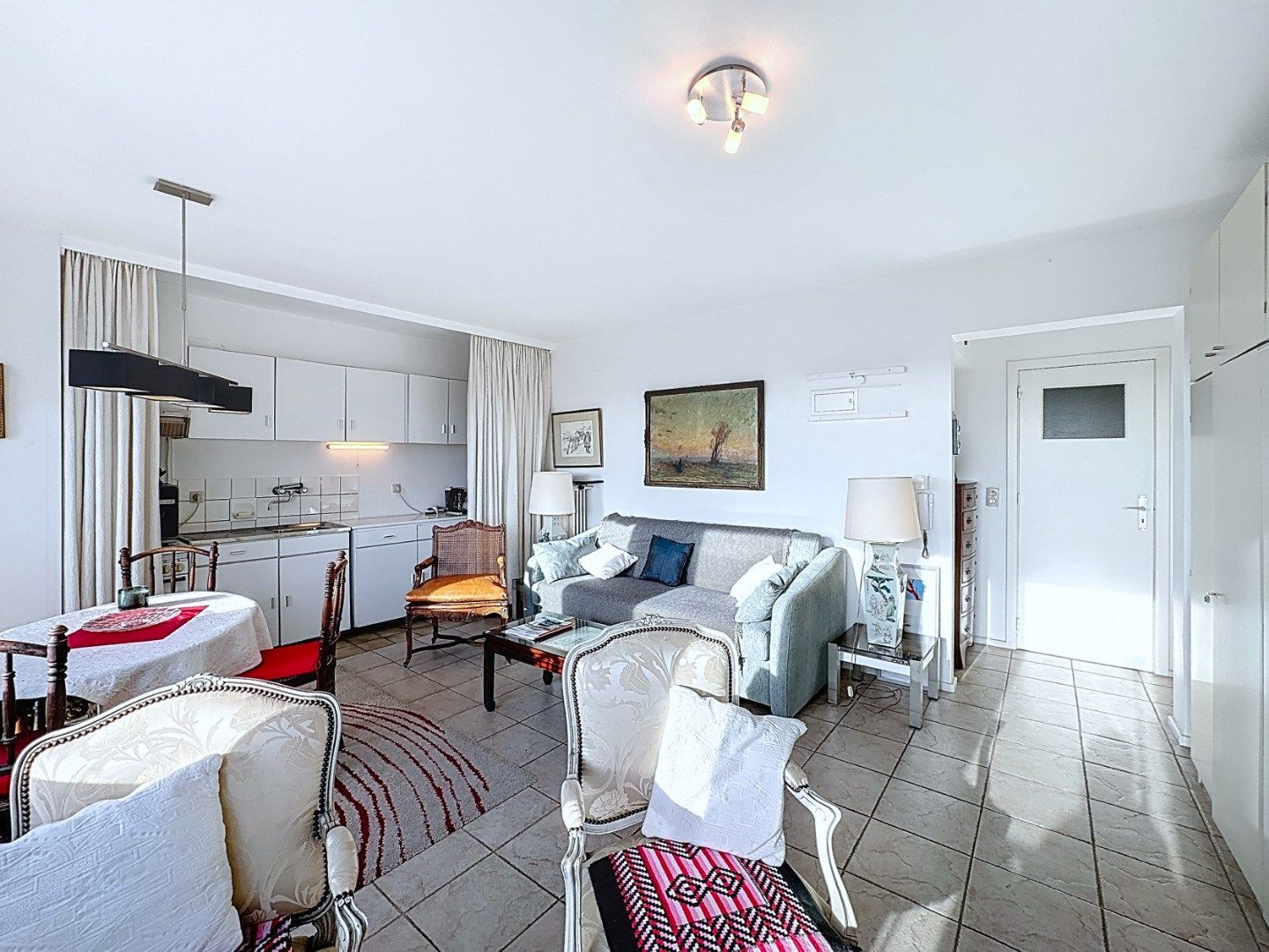 Ruime studio gelegen aan de achterzijde van de Zeedijk foto 5