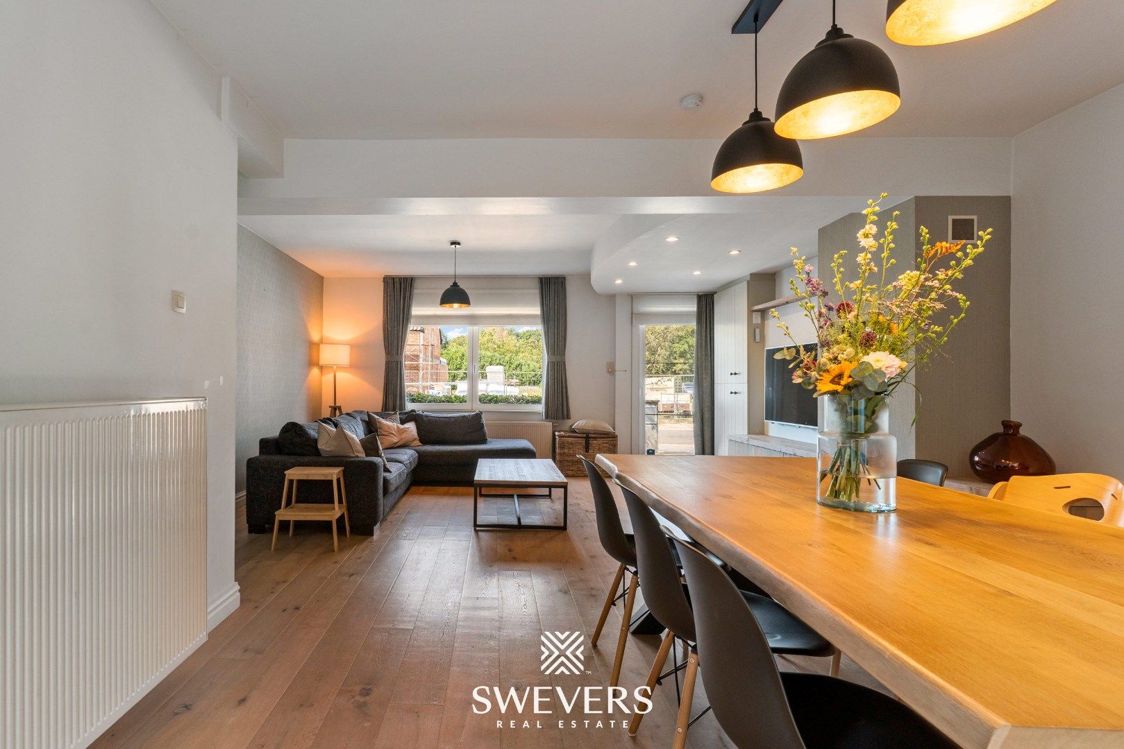 Volledig gerenoveerde en instapklare woning op toplocatie in Helchteren foto 8