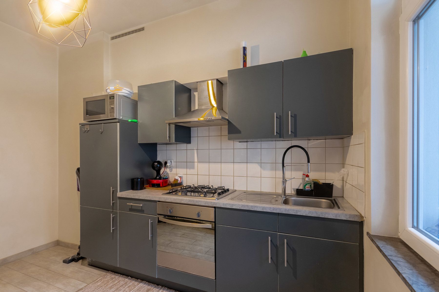 Gelijkvloers appartement met terras en tuin foto 13