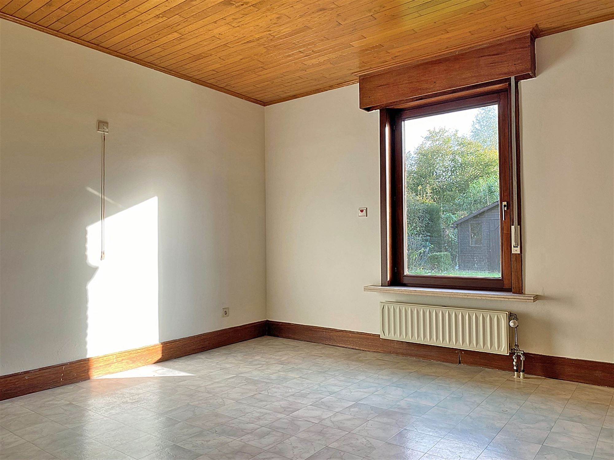 LAAGBOUWVILLA met 2 SLAAPKAMERS & GARAGE op een gunstig gelegen PERCEEL van 762m² foto 11