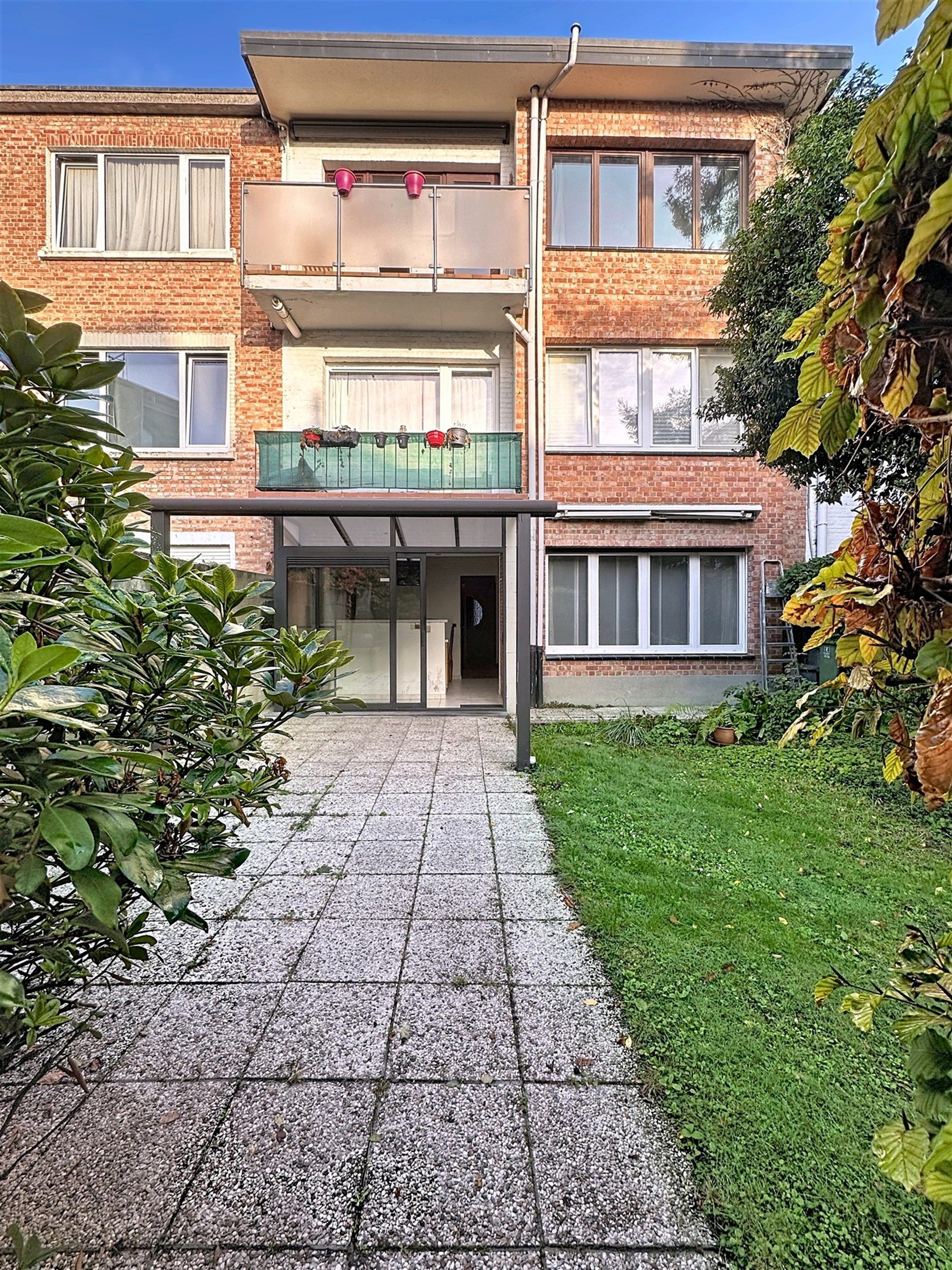 Gezellig appartement met één slaapkamer en privé tuin foto 17