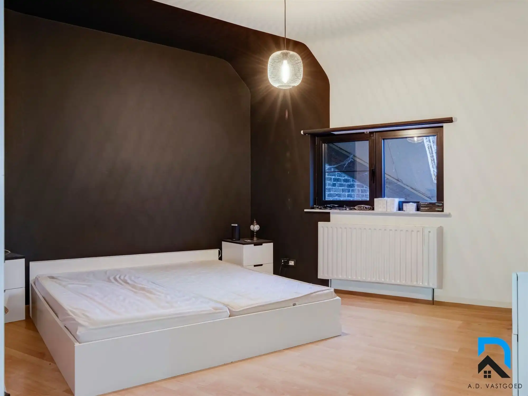 Ruime woning met prachtige tuin foto 25