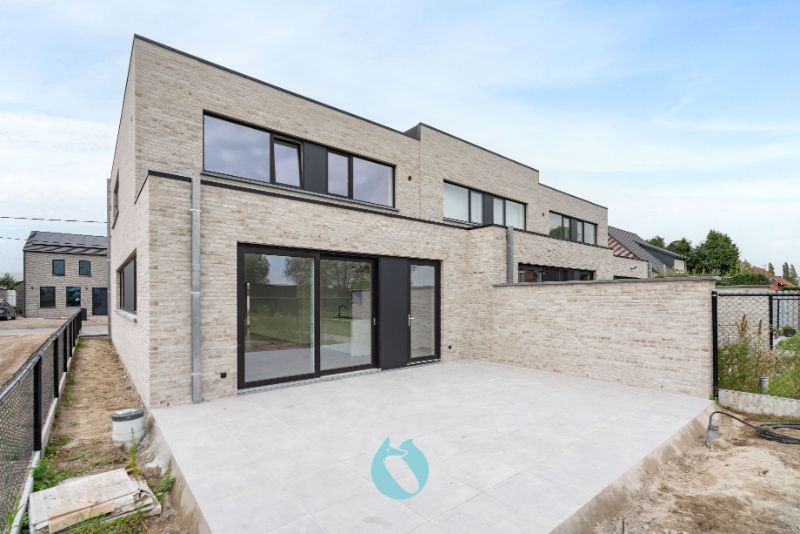 Ontdek deze moderne en ruime nieuwbouwwoning gelegen in het hart van Zelzate. foto 15