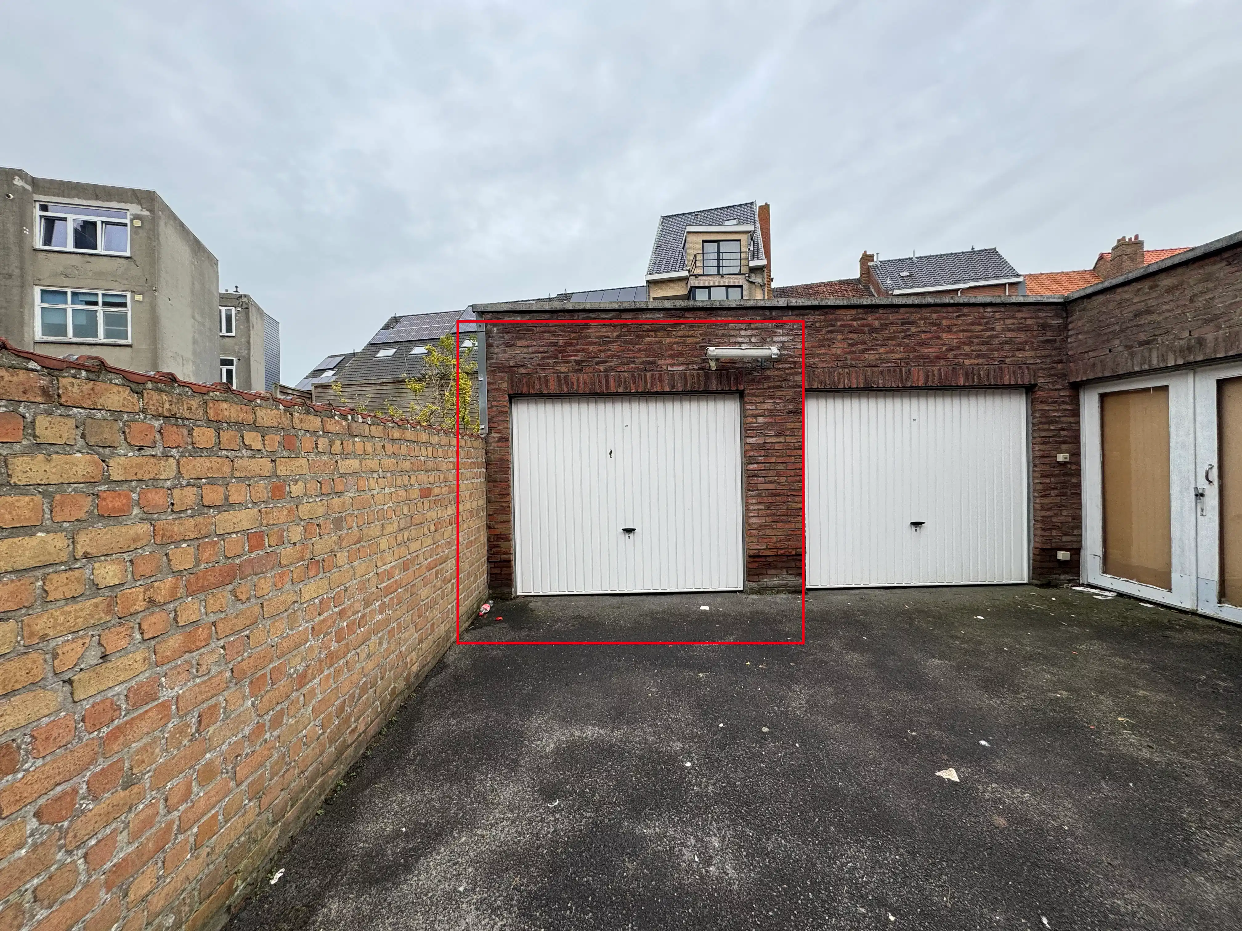 Garagebox op centrale ligging in Konterdam – Oostende foto 2
