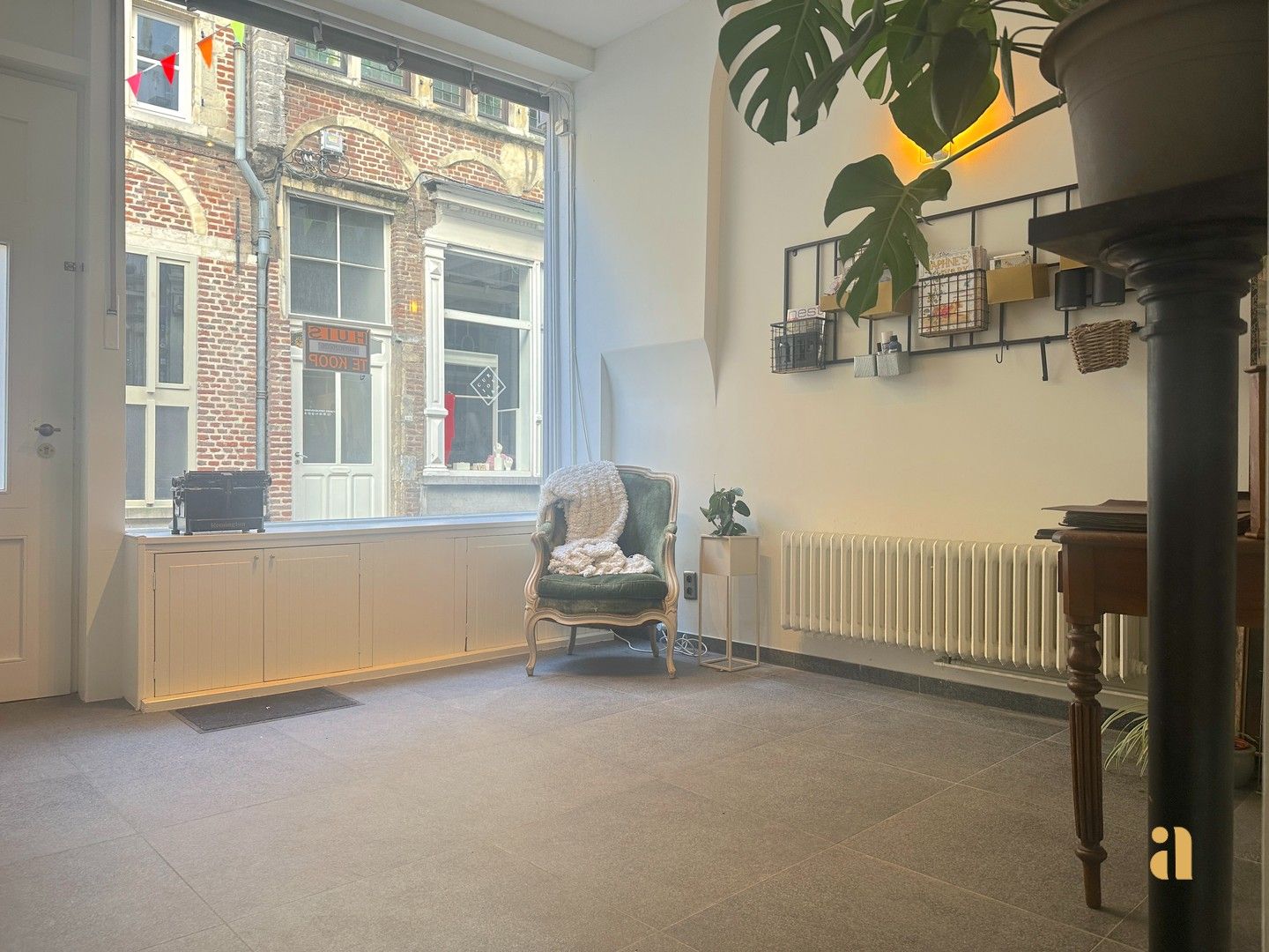 Uniek handelspand met woonst in de charmante Serpentstraat foto 2
