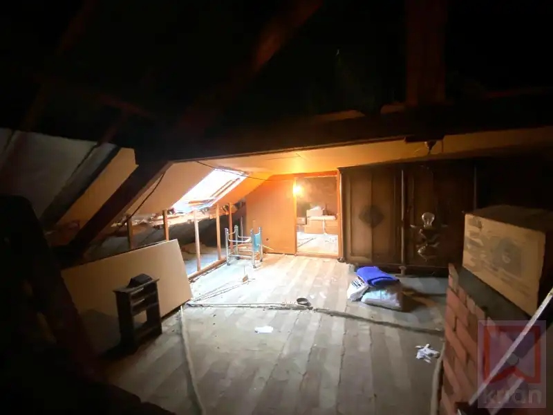 Ruime woning met tuin, 2 grote garages en kelder op grond groot 688m² foto 20