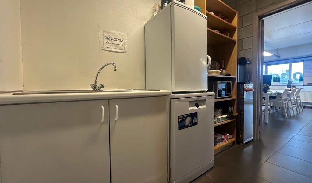 Commercieel gelegen kantoor te huur aan R4 in Mariakerke (Gent) foto 8