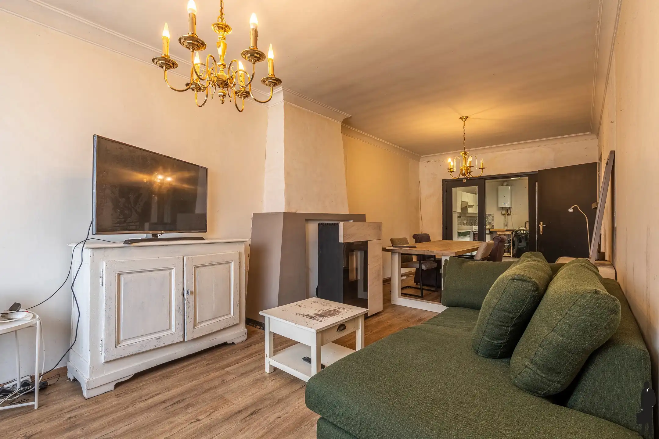 Te renoveren woning met 4 slaapkamers in Sint-Jozef foto 2