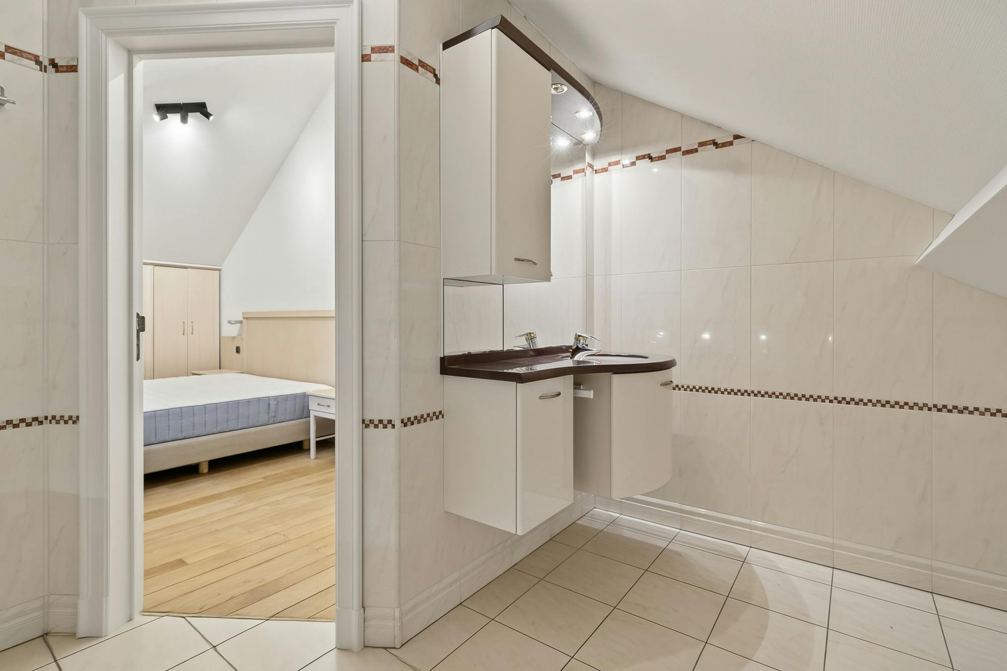 residentieel gelegen villa op 3490 m² te koop in Lichtaart foto 28
