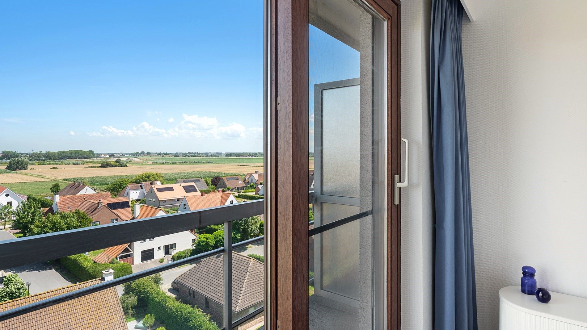 Ruim, gerenoveerd appartement met 3 slaapkamers foto 19