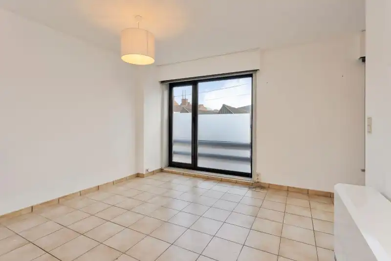 Rumbeke- Instapklaar appartement met garage foto 4