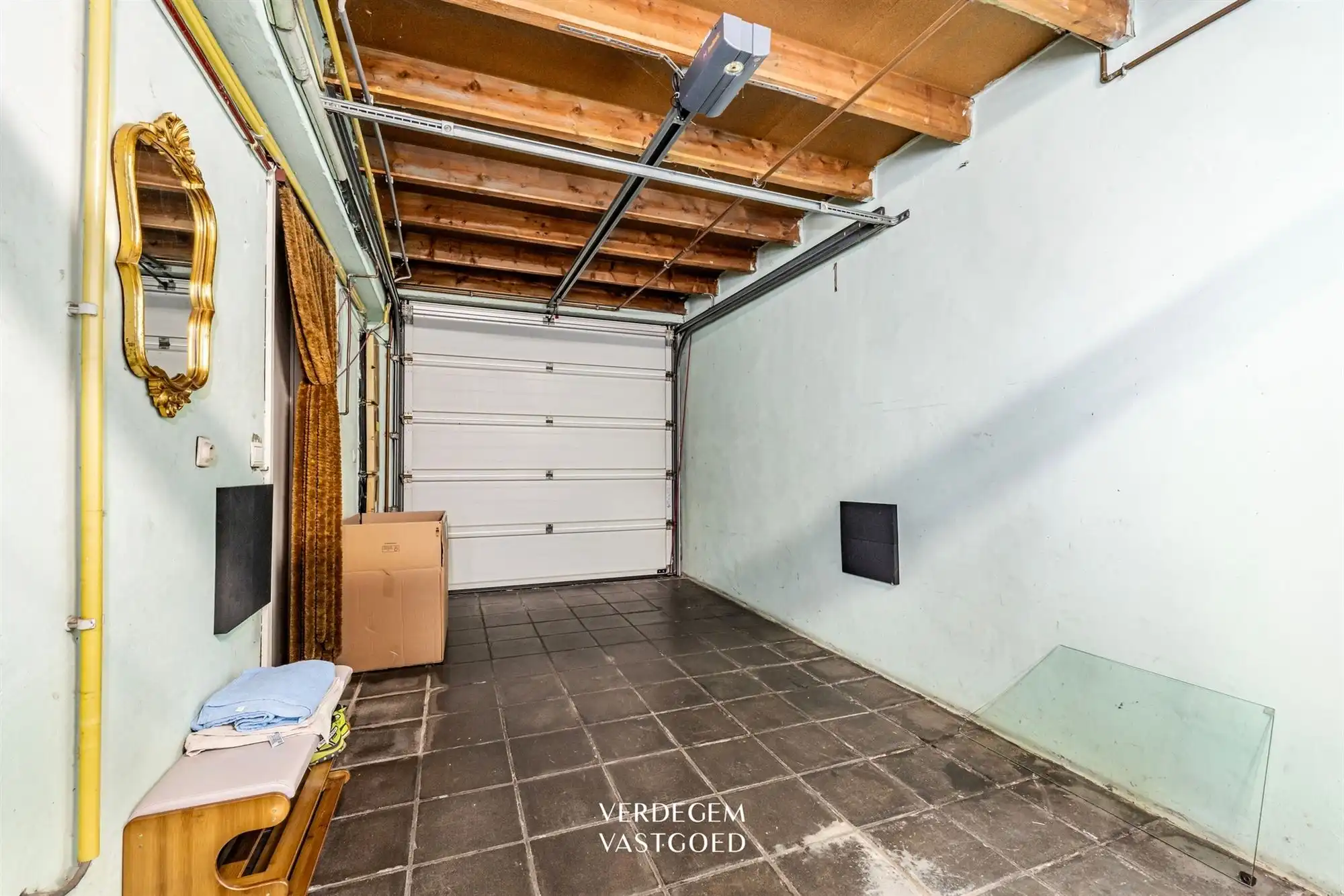 Gezinswoning met 3 slaapkamers, garage en tuin van 299m² foto 14