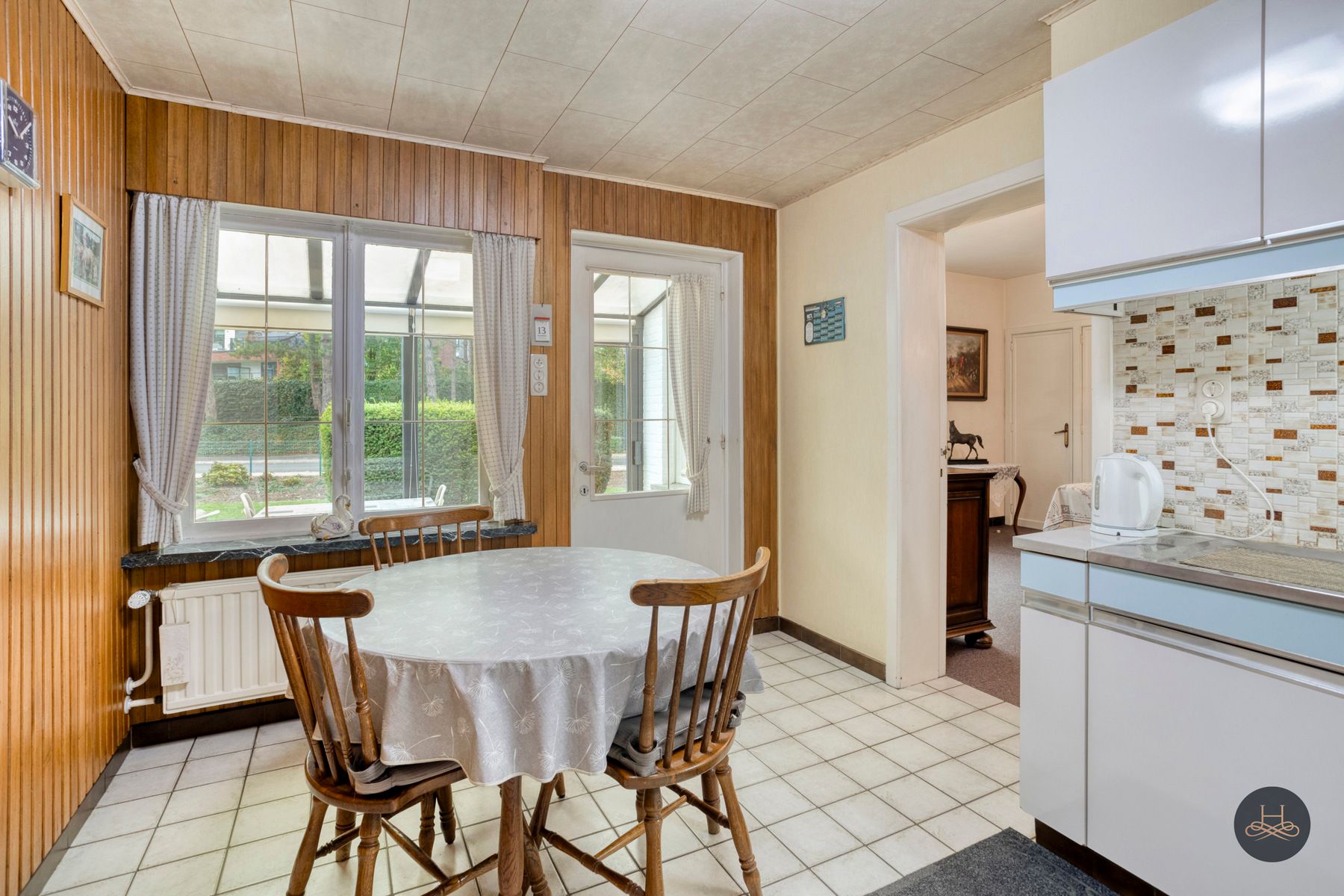 Halfopen woning met tuin en renovatiepotentieel foto 10