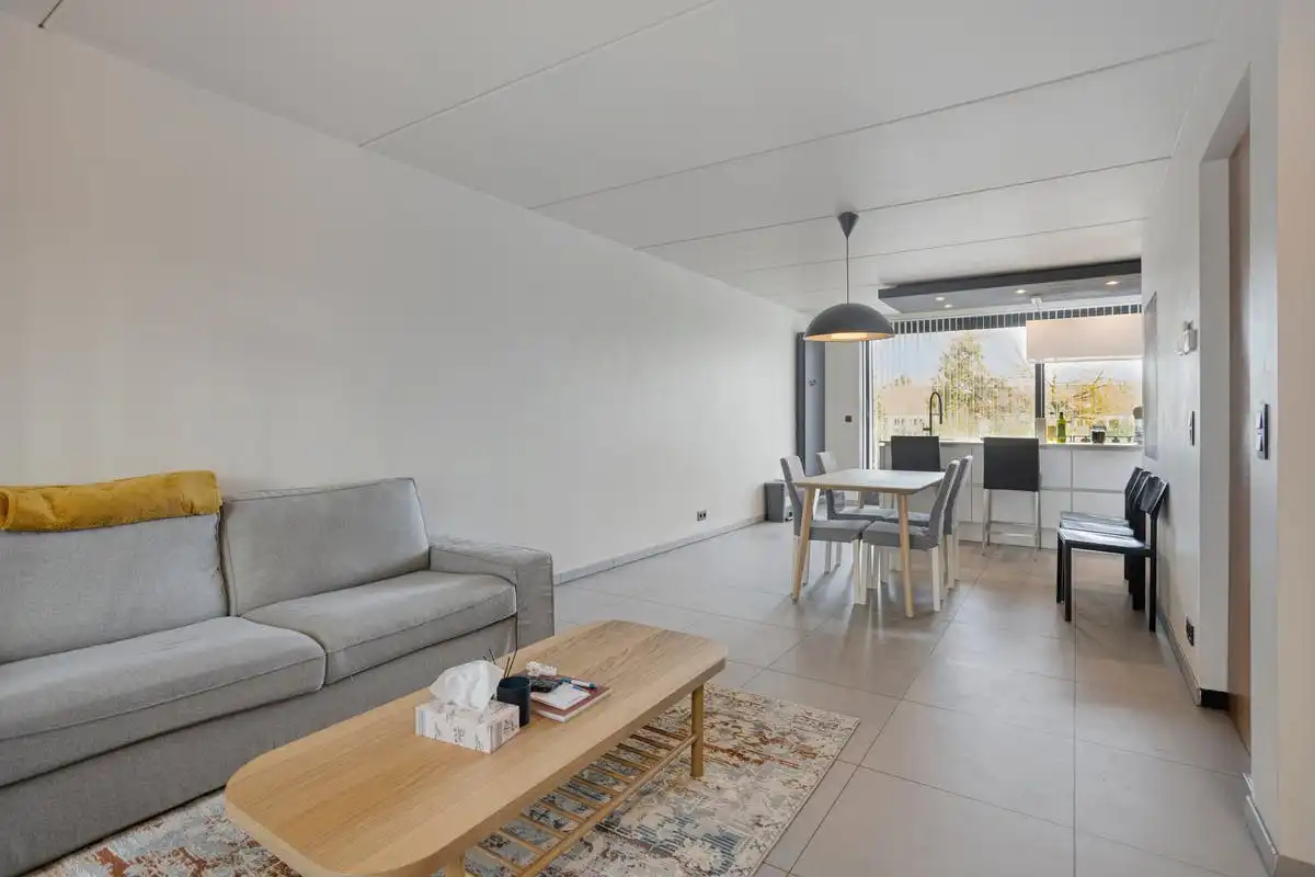 Ruim triplexappartement met 3 slaapkamers  foto 5