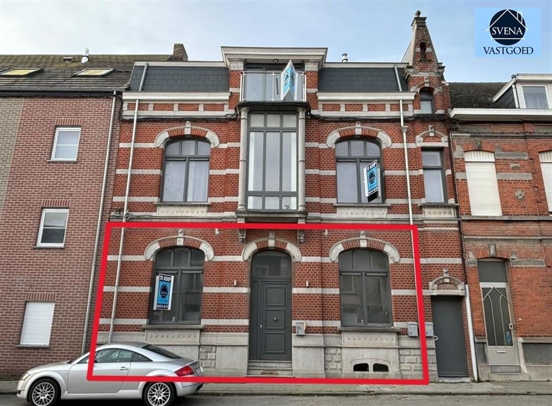 GELIJKVLOERSAPPARTEMENT MET 2 SLAAPKAMERS foto {{pictureIndex}}