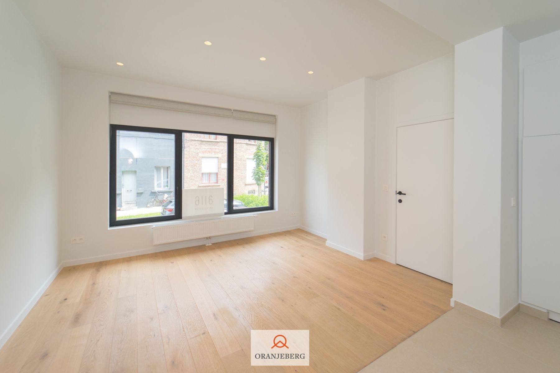 Gerenoveerd ruim duplex appartement met 2 slpk's foto 7