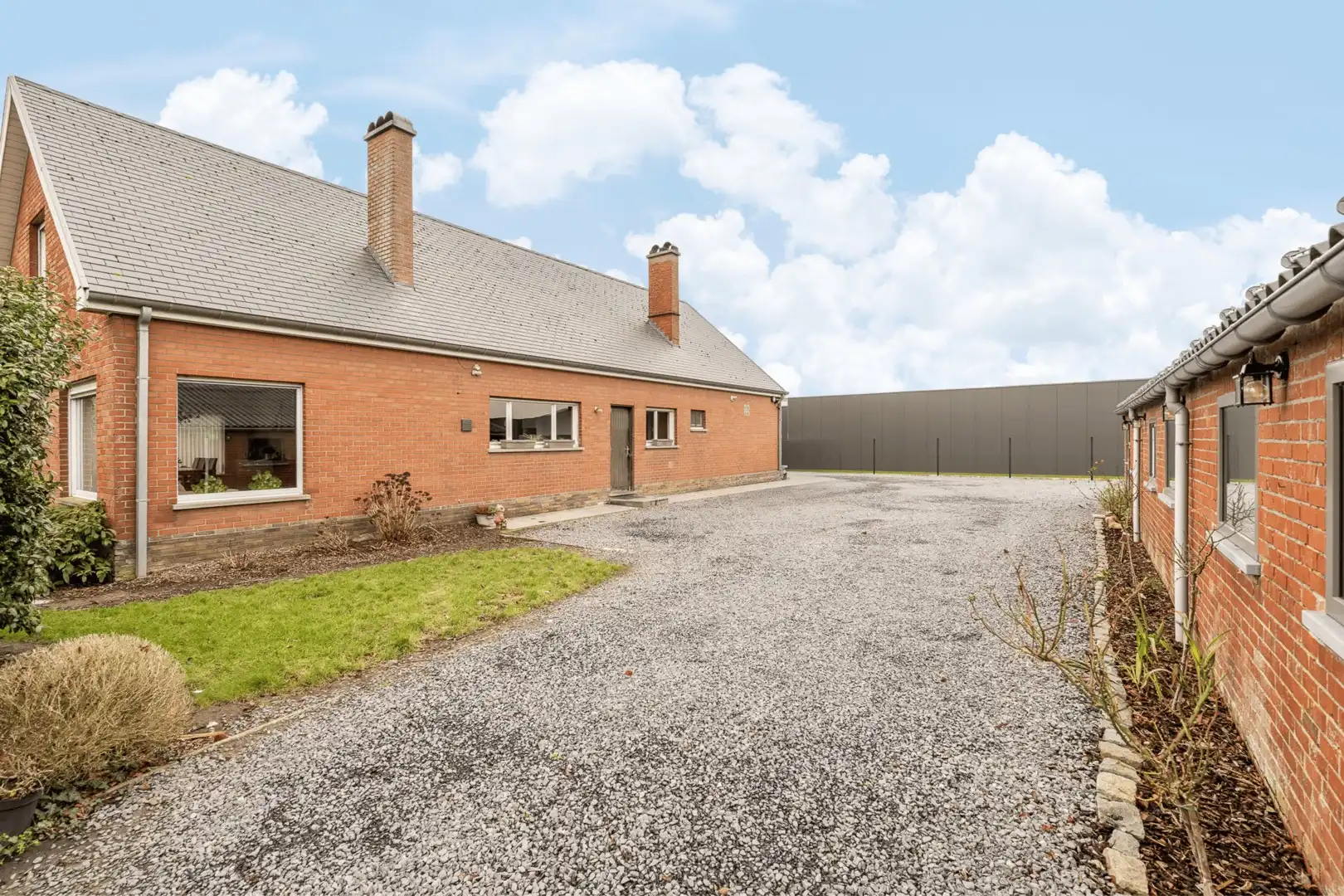 Vrijstaande woning op ruim perceel met loods — Hooglede (Gits) te koop foto 4