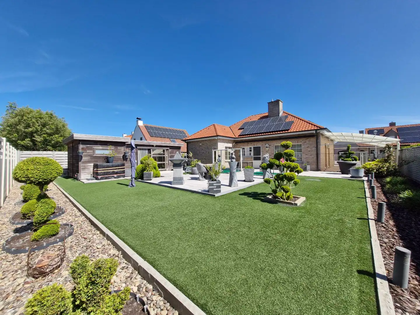 Klassevolle villa in residentiële villawijk te Knokke-Heist foto {{pictureIndex}}