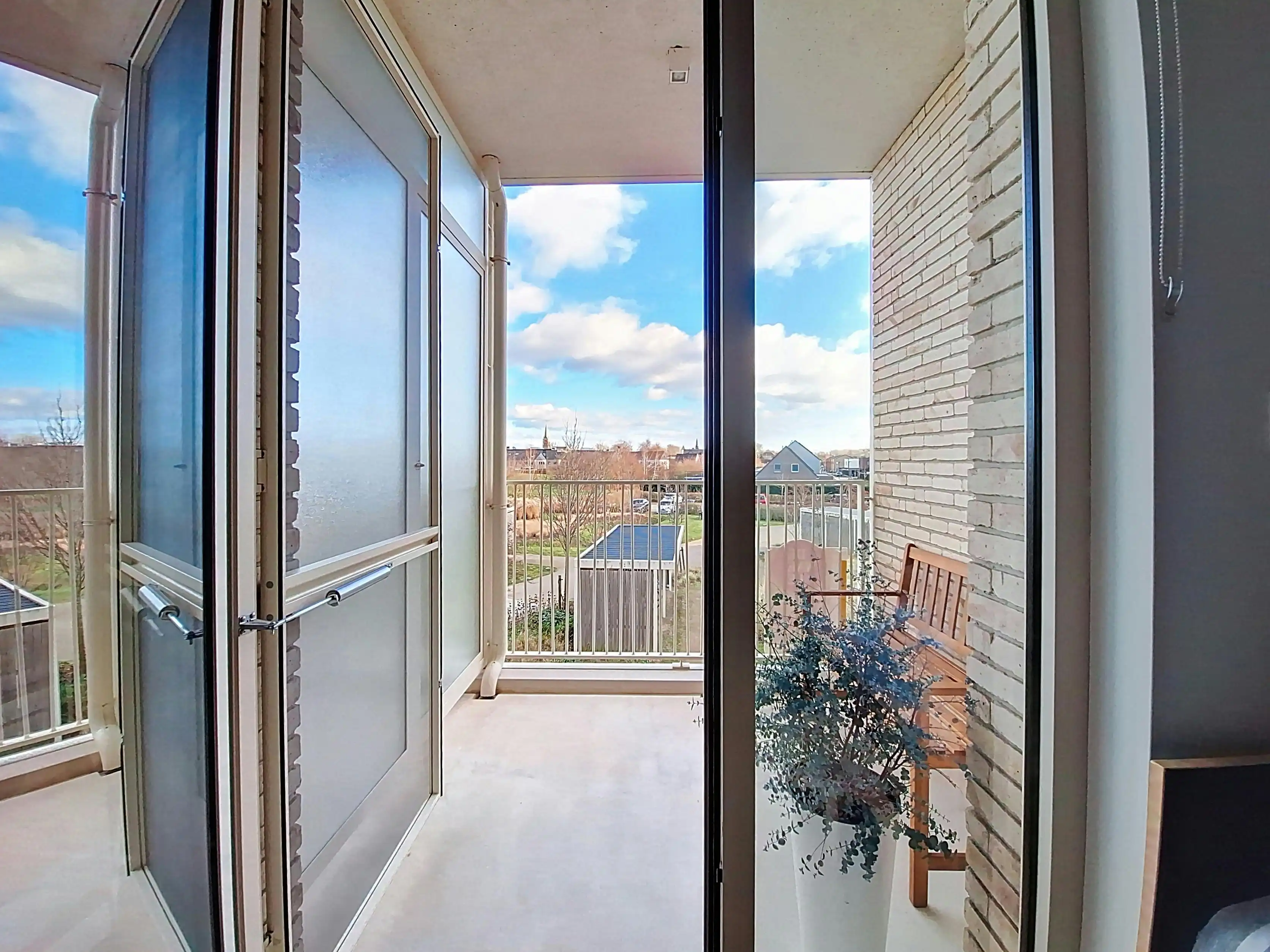 Recent appartement met spectaculair zicht te koop in Eke foto 12