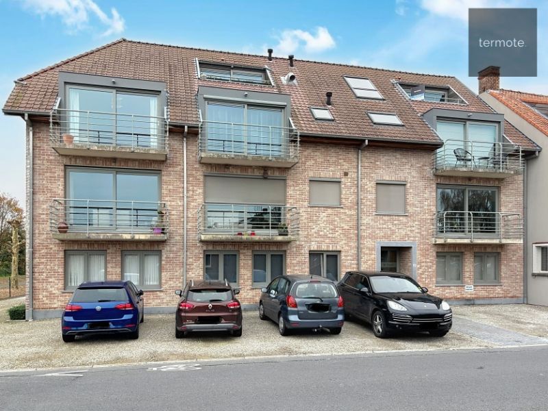 Dakappartement 3de verdiep foto {{pictureIndex}}