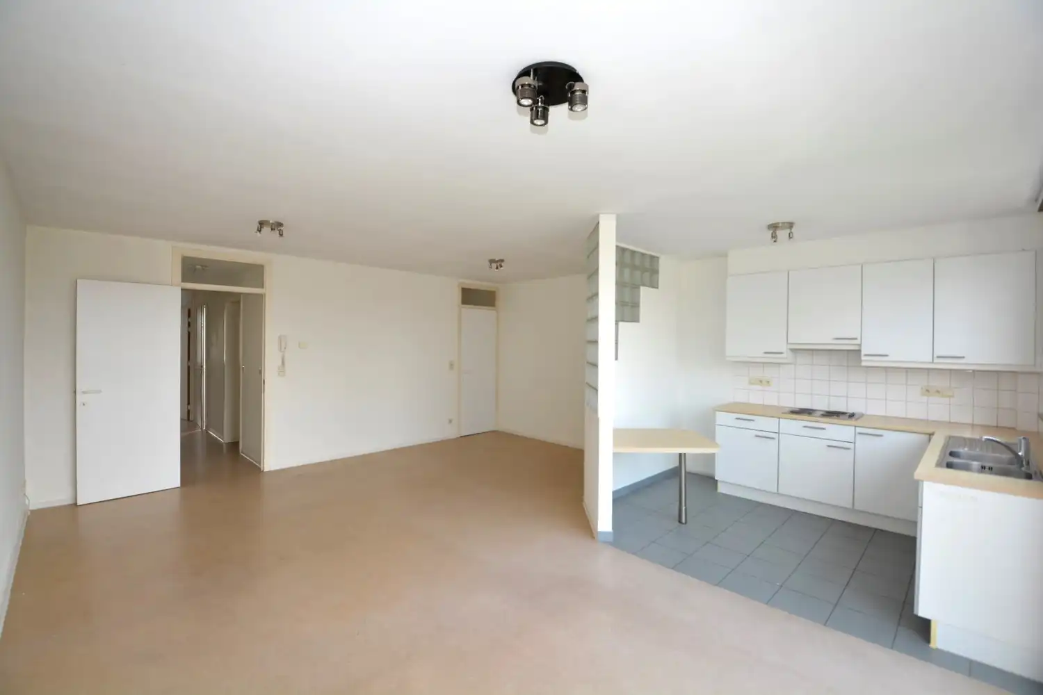 APPARTEMENT MET 2 SLK EN TERRAS TE CENTRUM LIER! foto 2