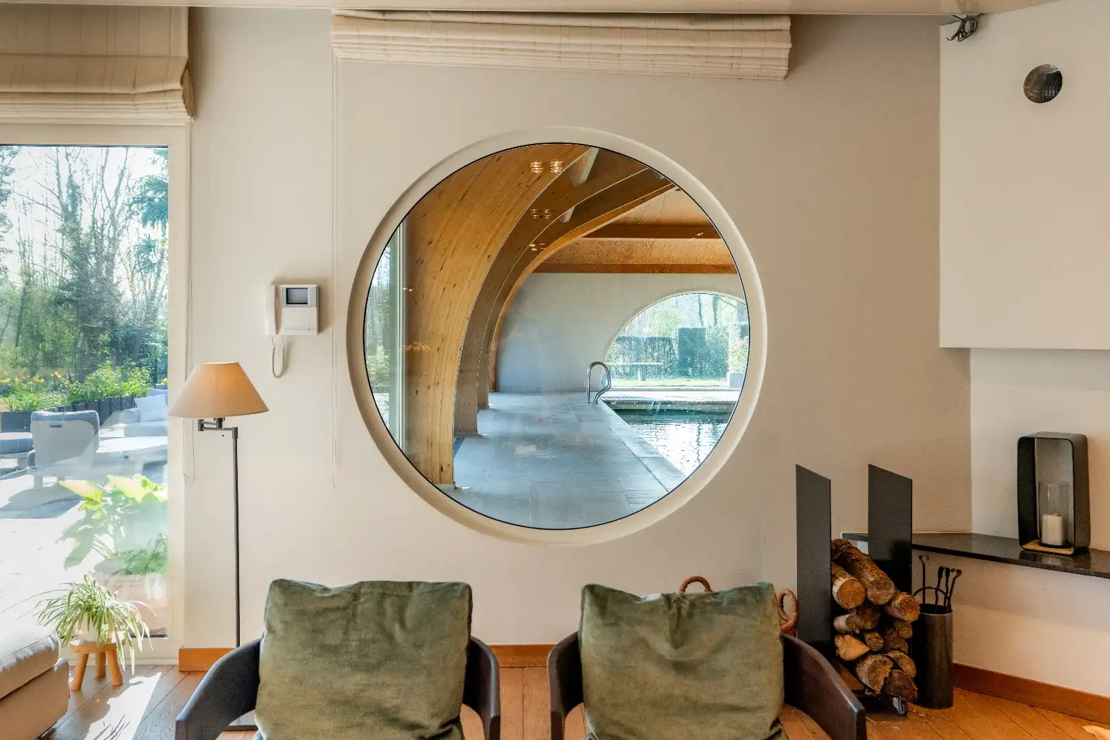 Riante villa met binnenzwembad op een uitzonderlijk domein van 6.426 m² foto 7